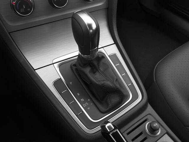 2017 Volkswagen Golf TSI SEL 4-Door