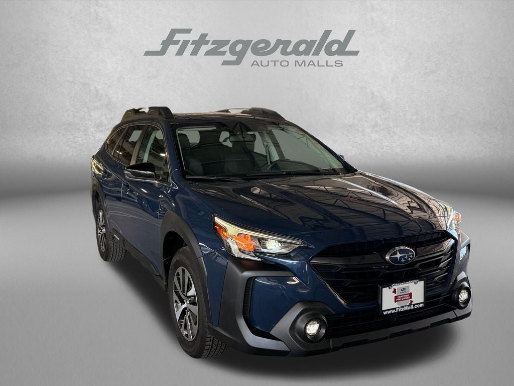 2025 Subaru Outback Premium's photo