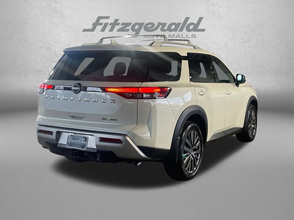 2024 Nissan Pathfinder SL