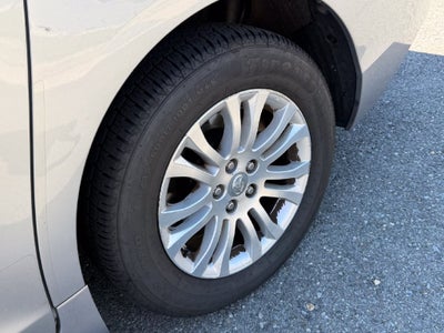 2017 Toyota Sienna XLE 8 Passenger