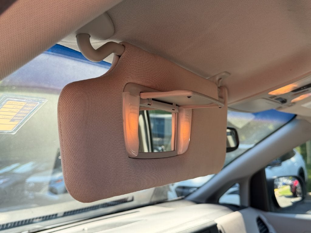 2017 Toyota Sienna XLE 8 Passenger