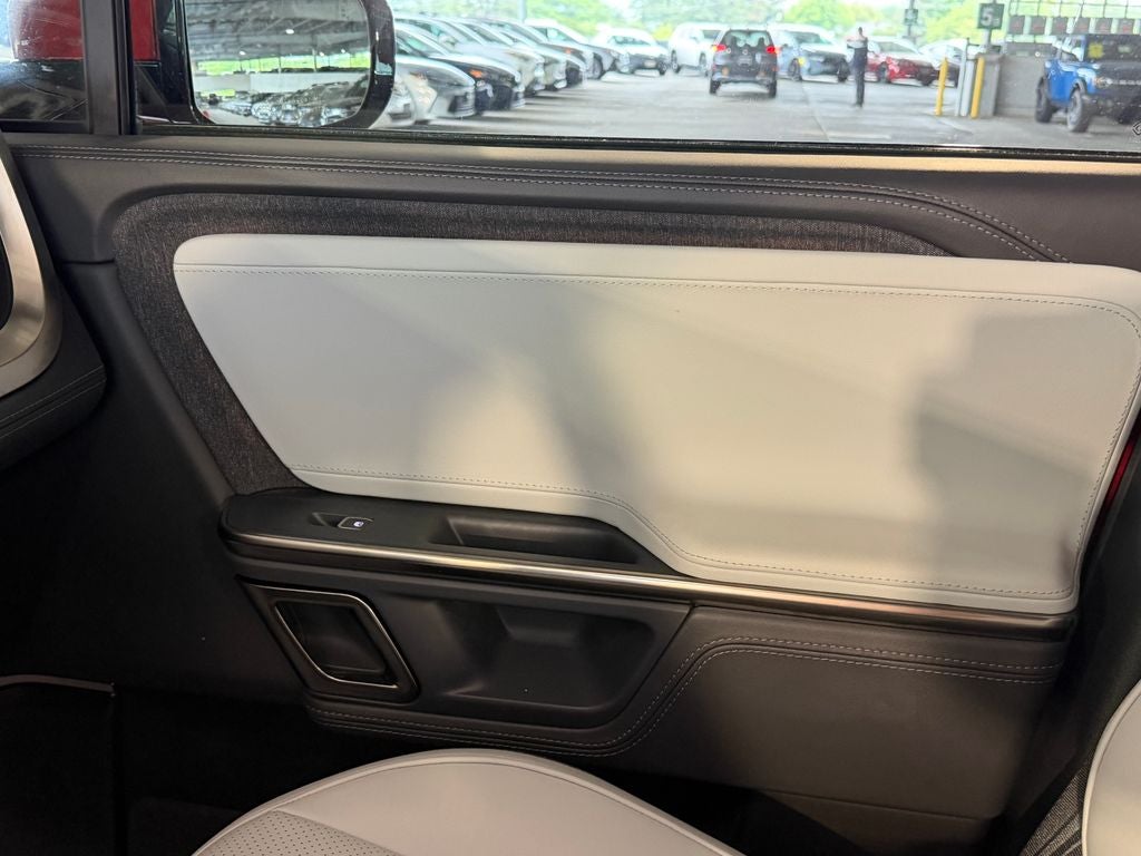 2023 Rivian R1S Adventure
