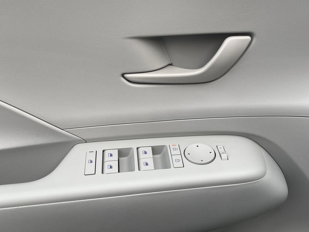 2025 Hyundai Kona SEL Convenience