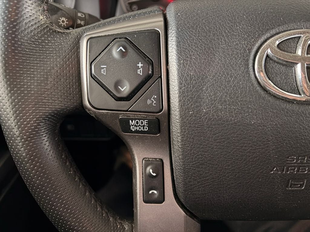 2022 Toyota TACOMA SR5 SR5