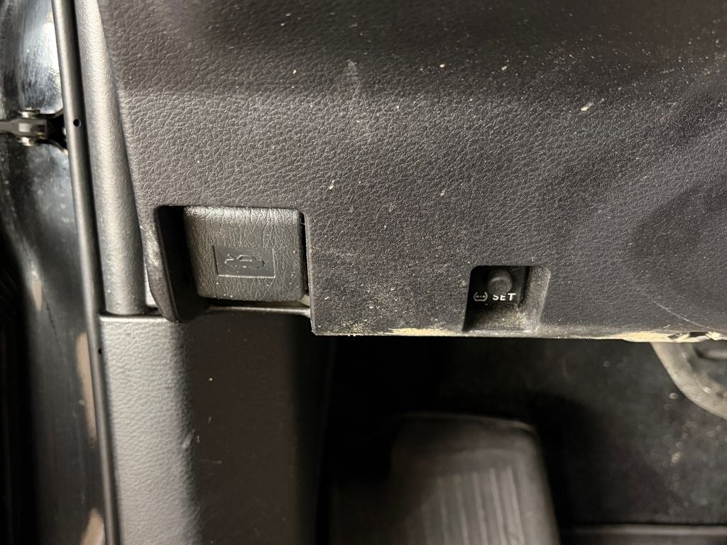 2022 Toyota TACOMA SR5 SR5