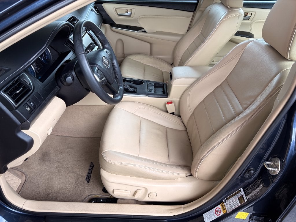 2016 Toyota Camry Hybrid XLE