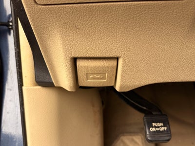 2016 Toyota Camry Hybrid XLE