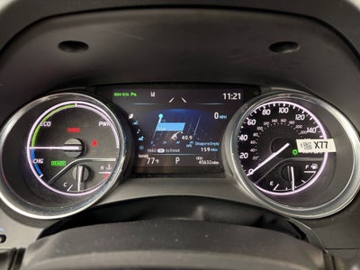2020 Toyota Camry Hybrid XLE