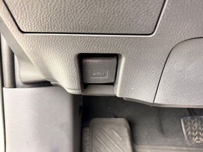2020 Toyota Camry Hybrid XLE