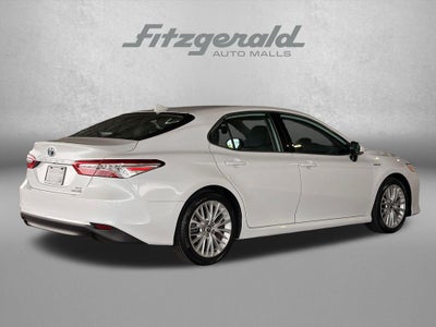 2020 Toyota Camry Hybrid XLE