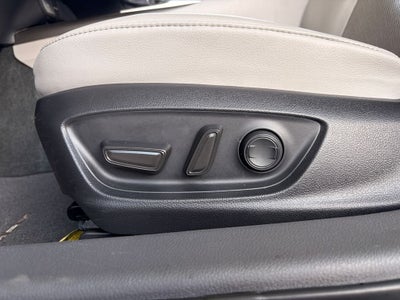 2023 Toyota Camry Hybrid XLE