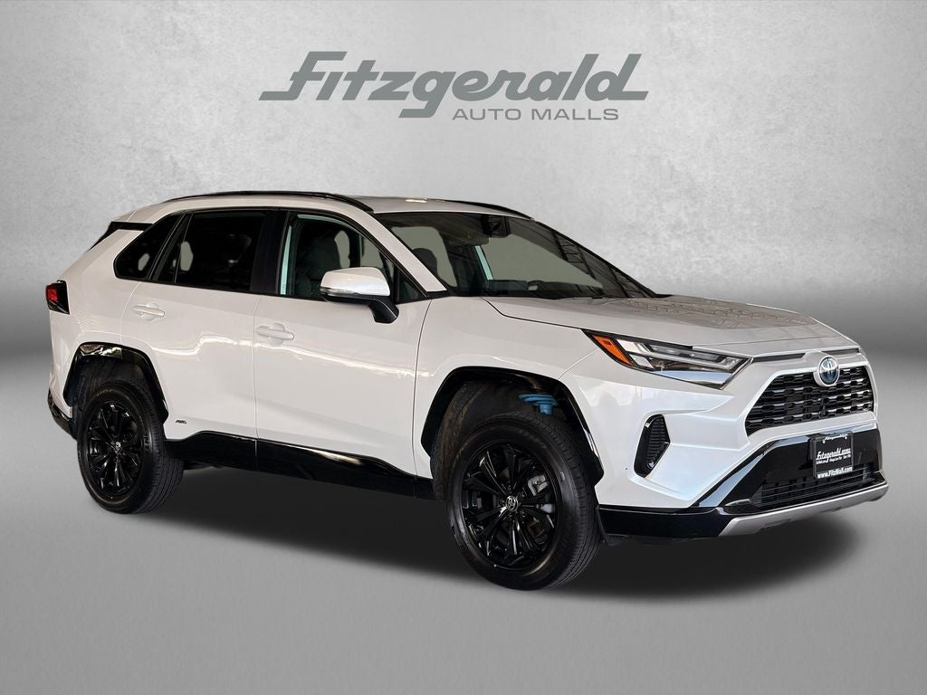 2024 Toyota RAV4 Hybrid SE