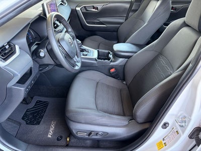 2024 Toyota RAV4 Hybrid SE