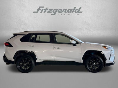 2024 Toyota RAV4 Hybrid SE