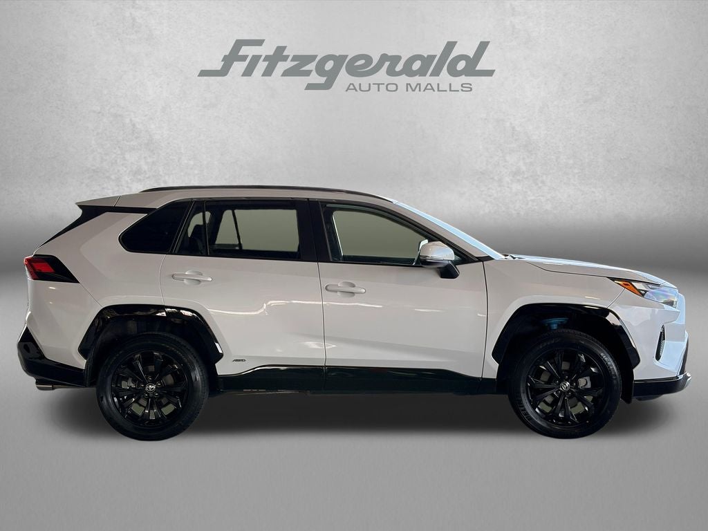 2024 Toyota RAV4 Hybrid SE