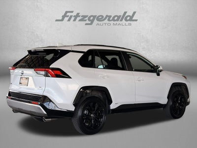 2024 Toyota RAV4 Hybrid SE