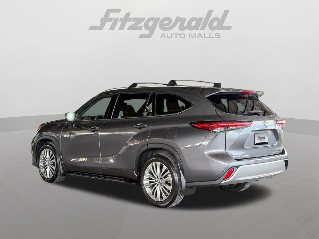 2022 Toyota Highlander Platinum