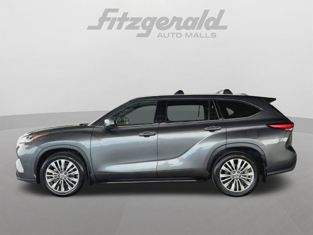 2022 Toyota Highlander Platinum