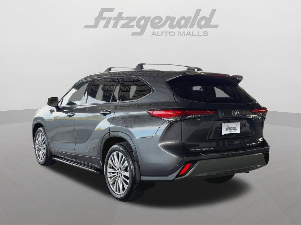 2022 Toyota Highlander Platinum