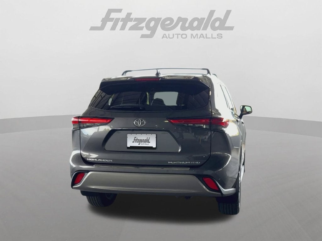 2022 Toyota Highlander Platinum
