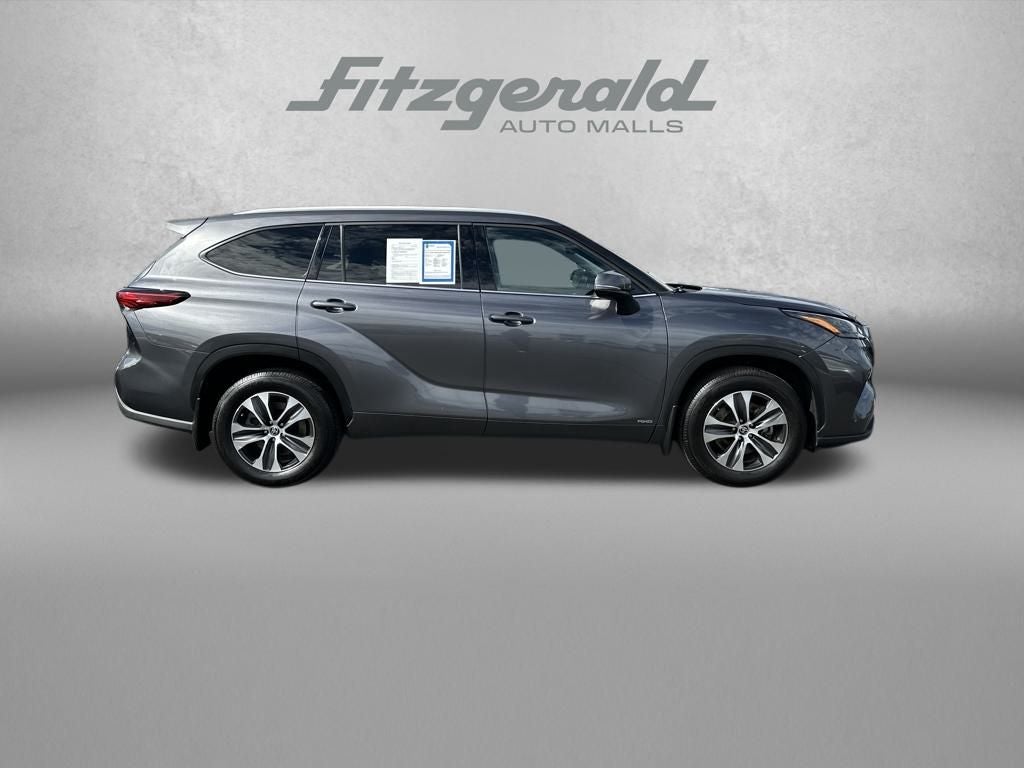 2022 Toyota HIGHLANDER HYBRD XLE