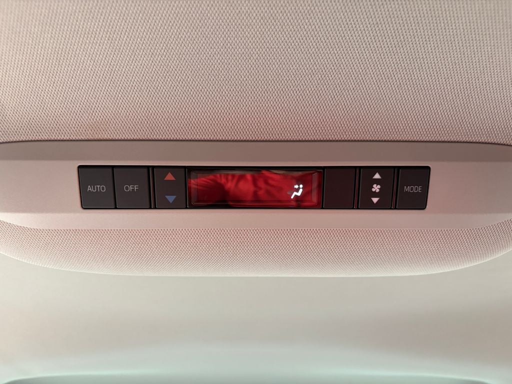 2026 Toyota Sienna LE 7 Passenger