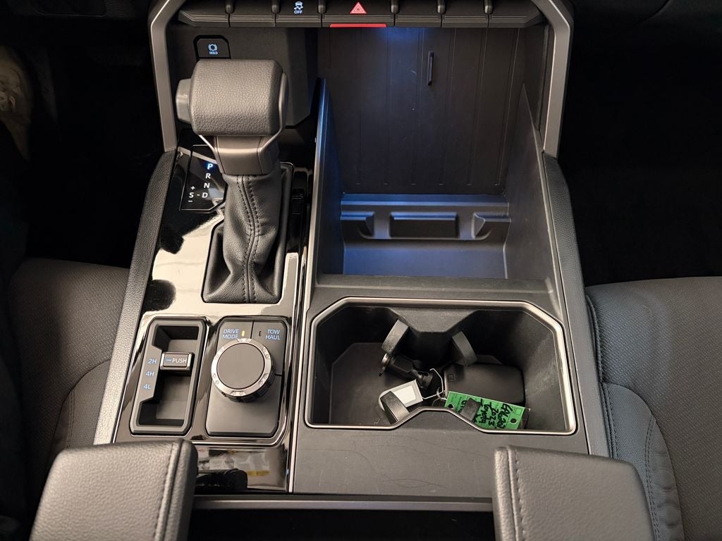 2023 Toyota TUNDRA 4X4 SR5