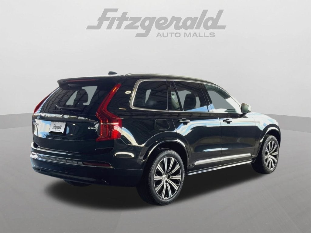 2025 Volvo XC90 B5 Core