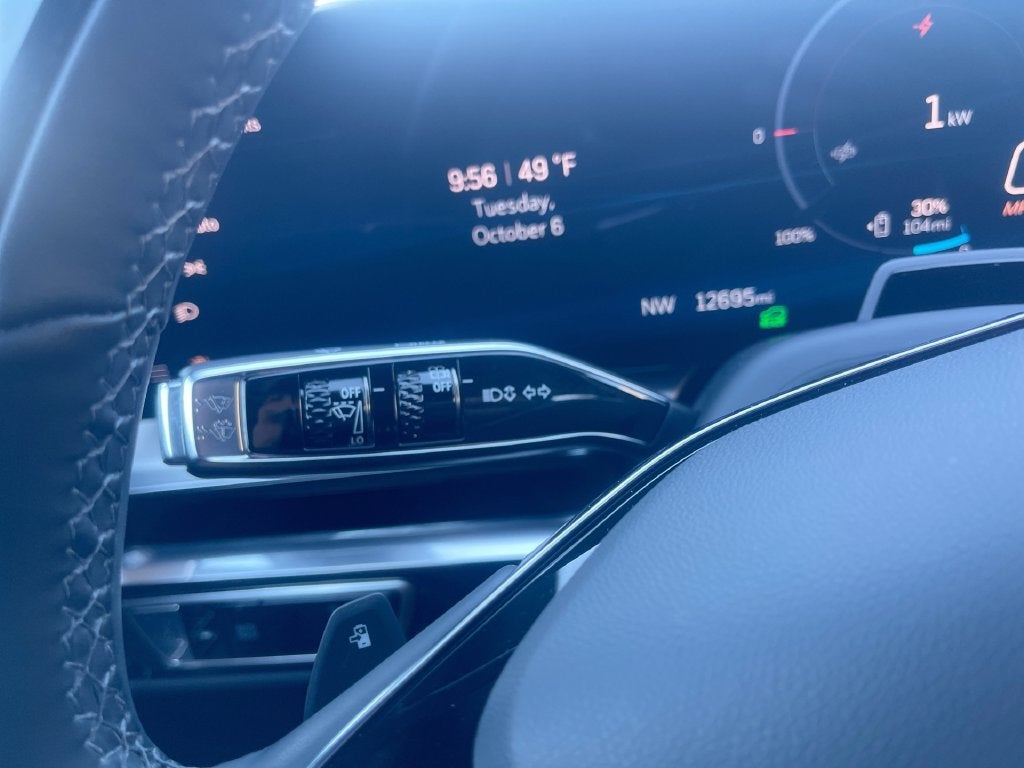 2025 Cadillac LYRIQ Luxury