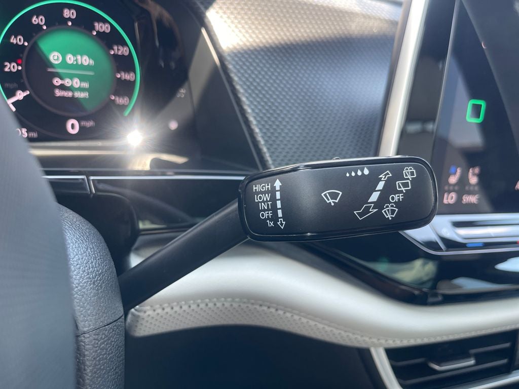 2025 Volkswagen Atlas Cross Sport 2.0T SEL Premium R-Line