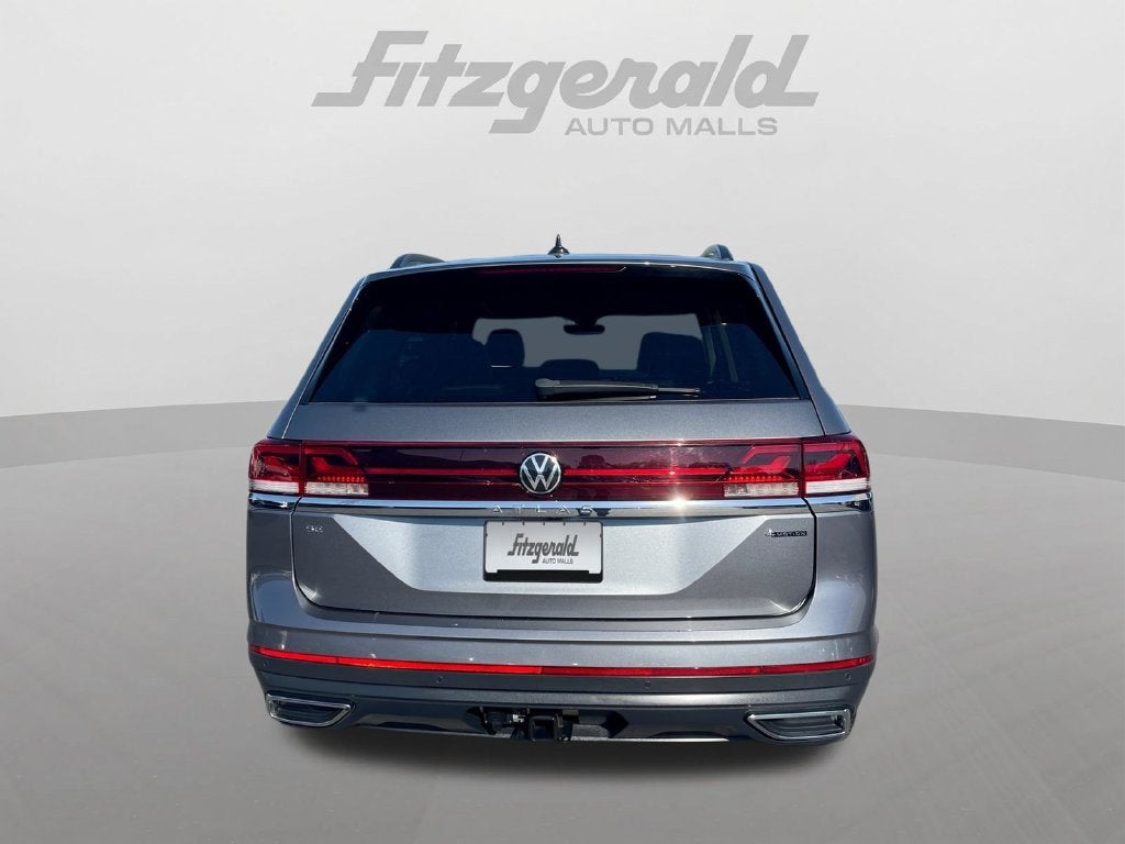2025 Volkswagen Atlas 2.0T SE w/Technology