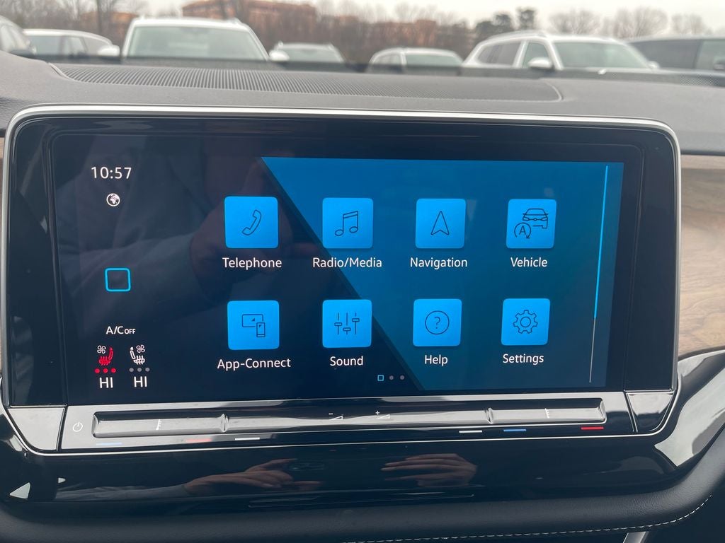 2025 Volkswagen Atlas 2.0T SE w/Technology