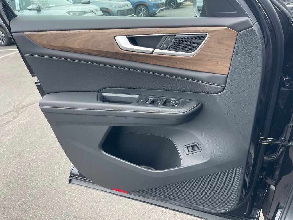 2026 Volkswagen Atlas 2.0T SE w/ Technology