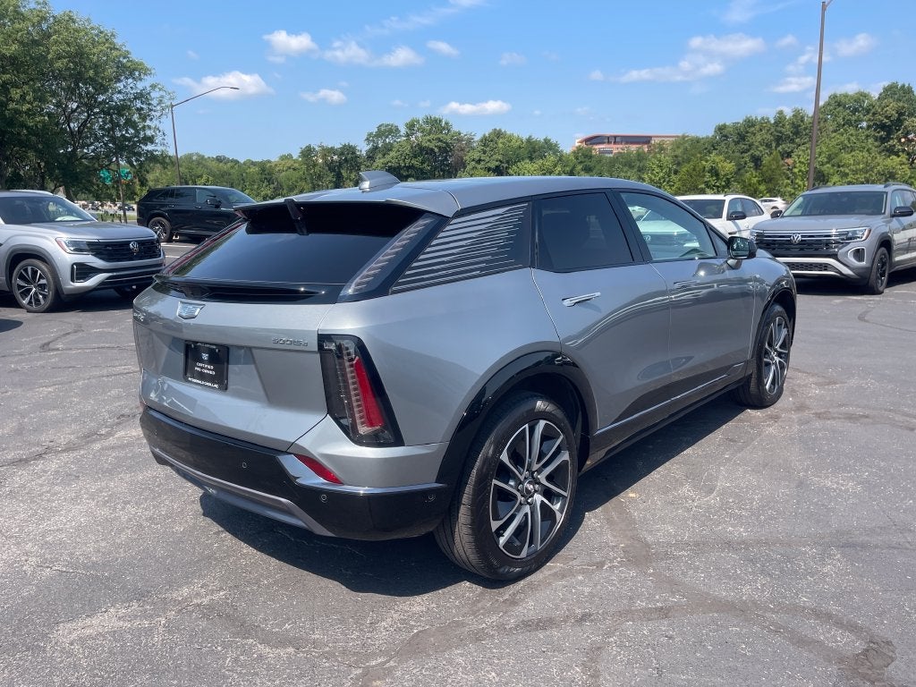 2025 Cadillac OPTIQ Sport 2
