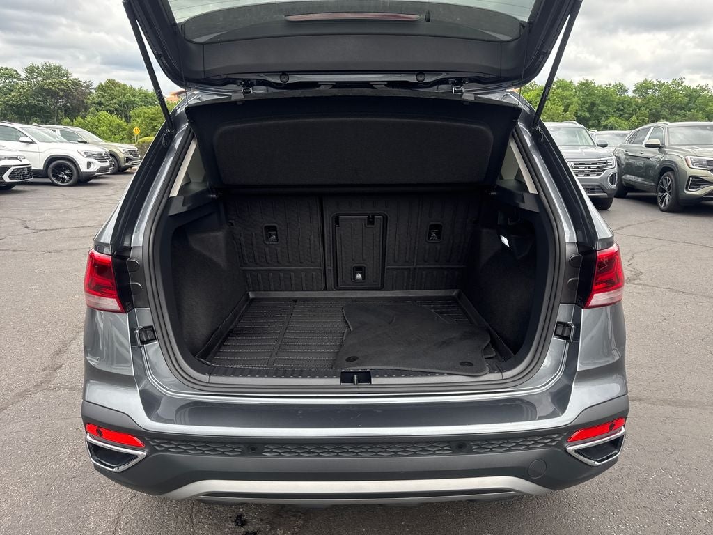 2024 Volkswagen Taos 1.5T SEL
