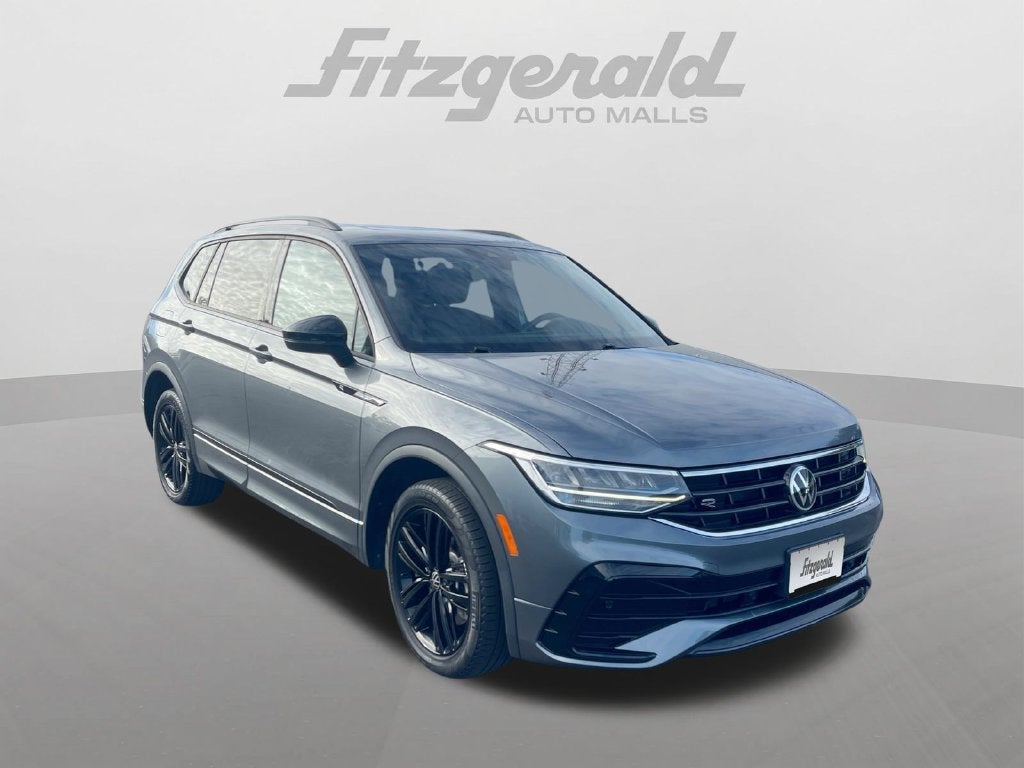 2022 Volkswagen Tiguan SE R-LINE BLACK