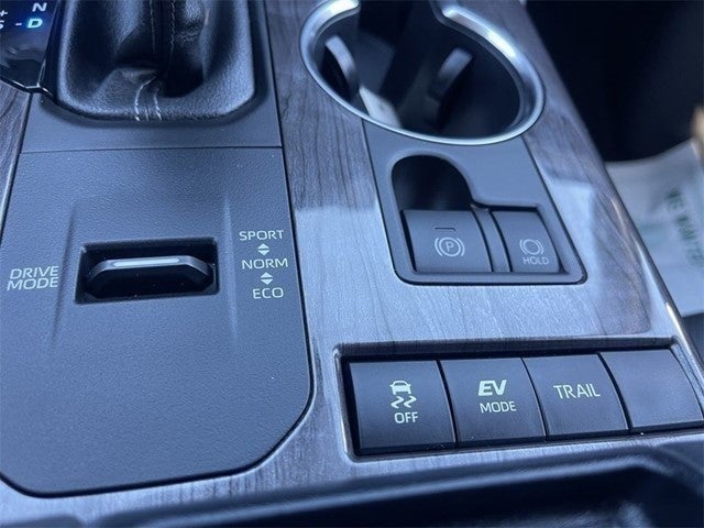 2022 Toyota Highlander Hybrid Limited