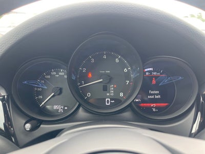 2024 Porsche Macan Base