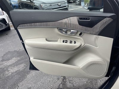 2023 Volvo XC90 Recharge Plug-In Hybrid T8 Plus Bright Theme 7 Passenger