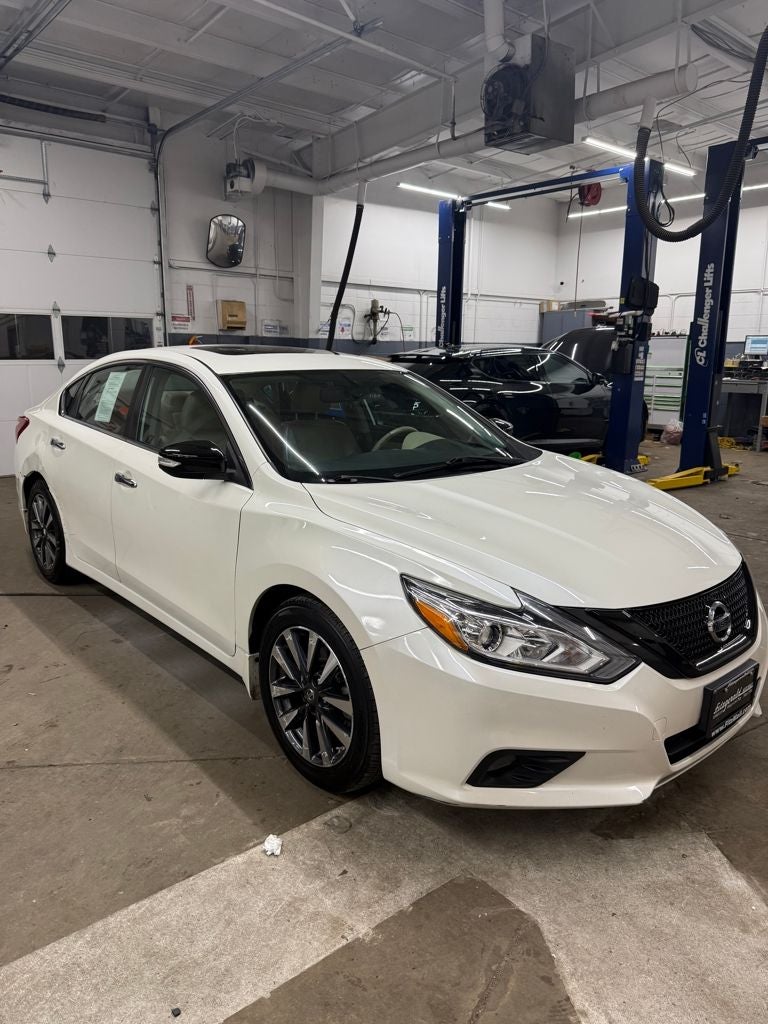 Used 2017 Nissan Altima SL with VIN 1N4AL3AP2HC146229 for sale in Annapolis, MD