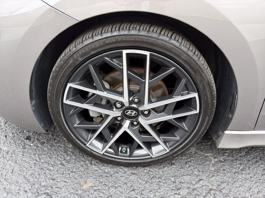 2020 Hyundai Elantra Sport
