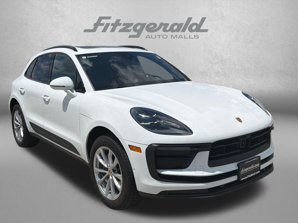 2025 Porsche Macan