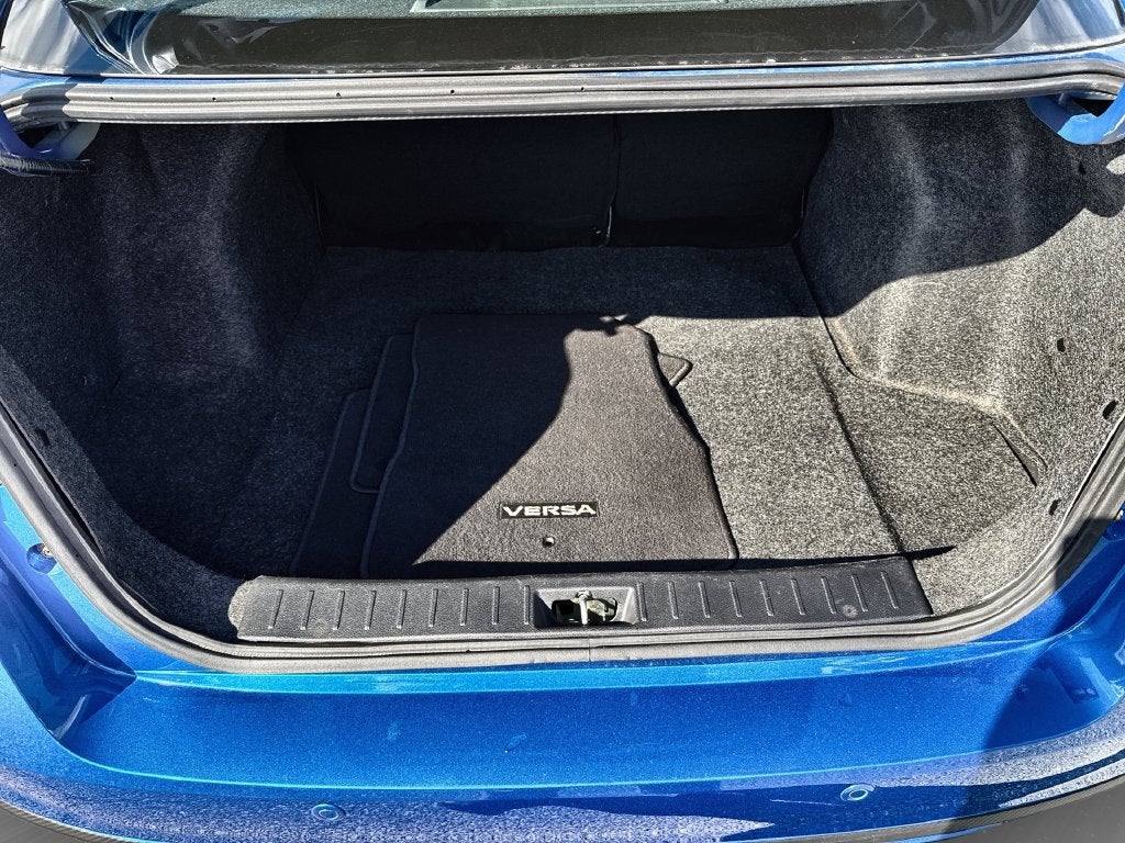 2021 Nissan Versa 1.6 S