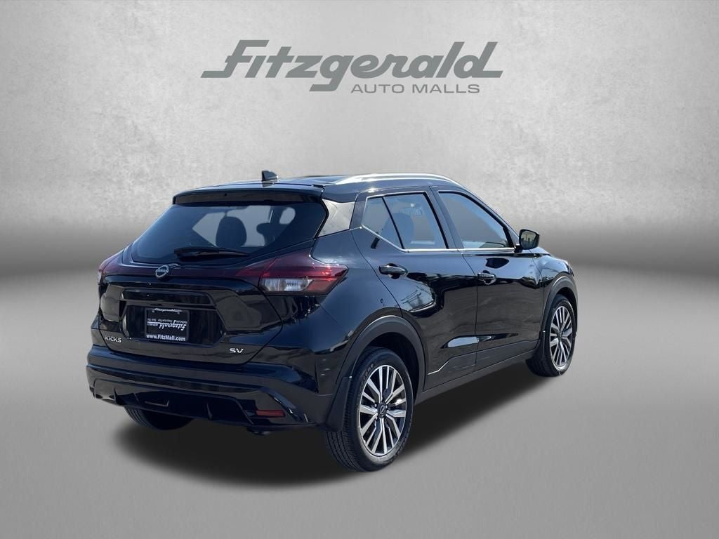 2023 Nissan Kicks SV