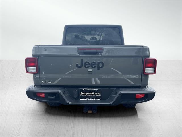 2022 Jeep Gladiator Sport