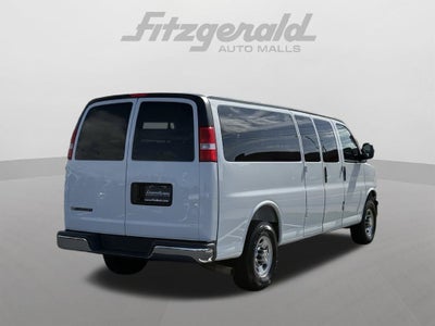 2025 Chevrolet Express LT Passenger