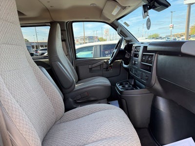 2025 Chevrolet Express LT Passenger