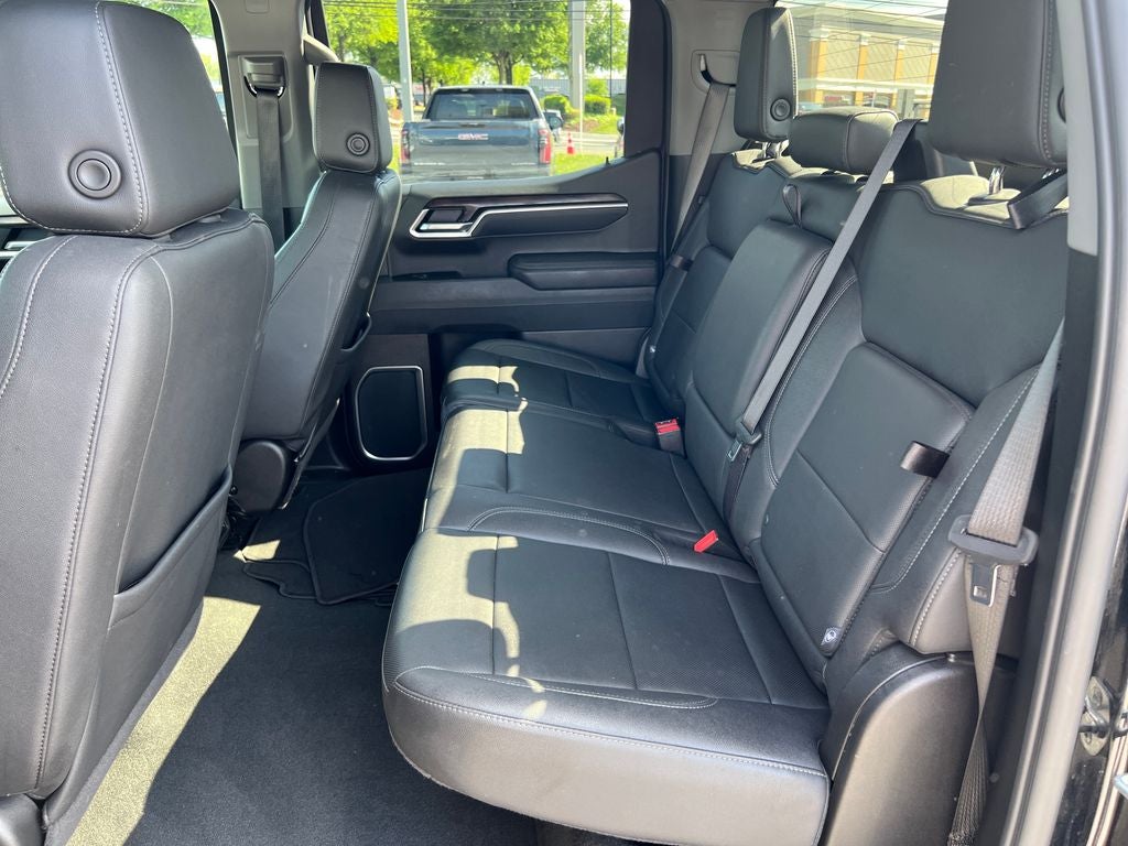 2025 GMC Sierra SLT