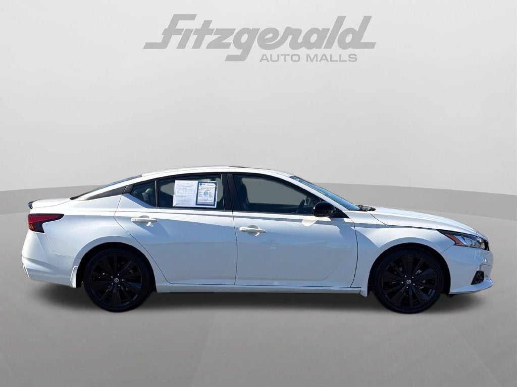 2022 Nissan Altima 2.5 SR