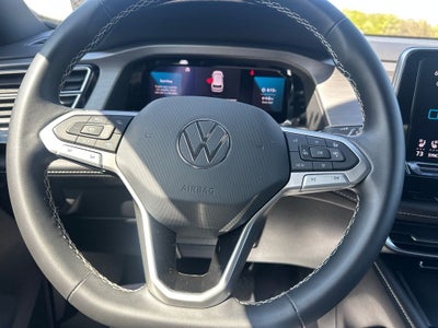 2024 Volkswagen Atlas Cross Sport 2.0T SE w/Technology